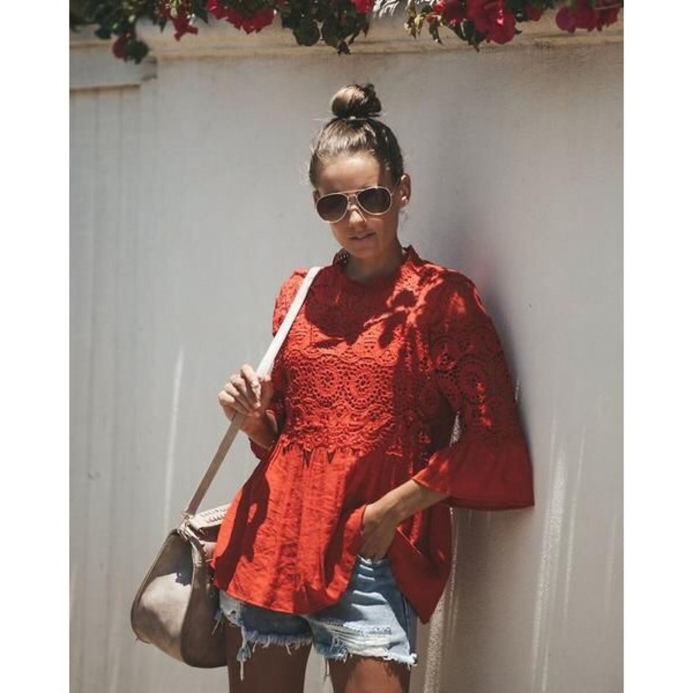 VICI calavares crochet lace top